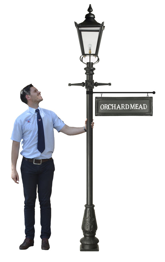 2.7m Victorian Lamp Post With Hanging Sign
