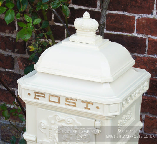 'The Lincoln' White Freestanding Pillar Box