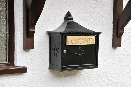The 'Kensington' Wall Mounted Post Box