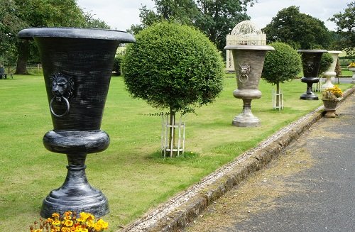 Outdoor Prince Rochester Round Bases