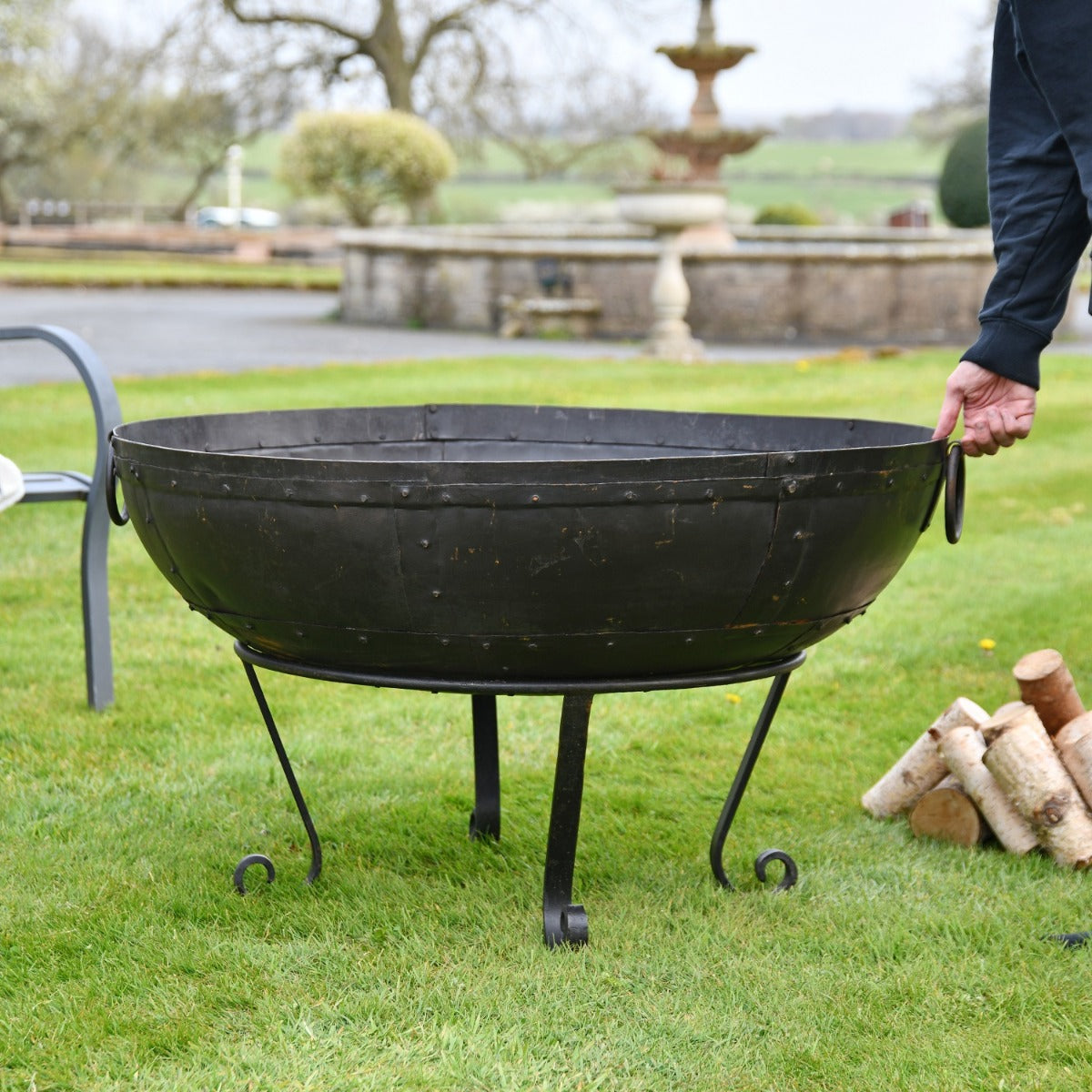 100cm Kadai Fire Bowl with Stand 