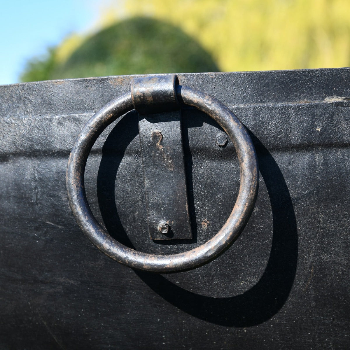Close up of drop handle on 120cm Kadai Bowl 