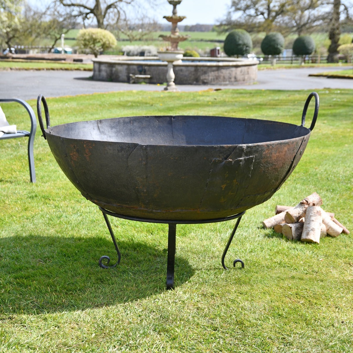Kadai Fire Bowl in Garden 