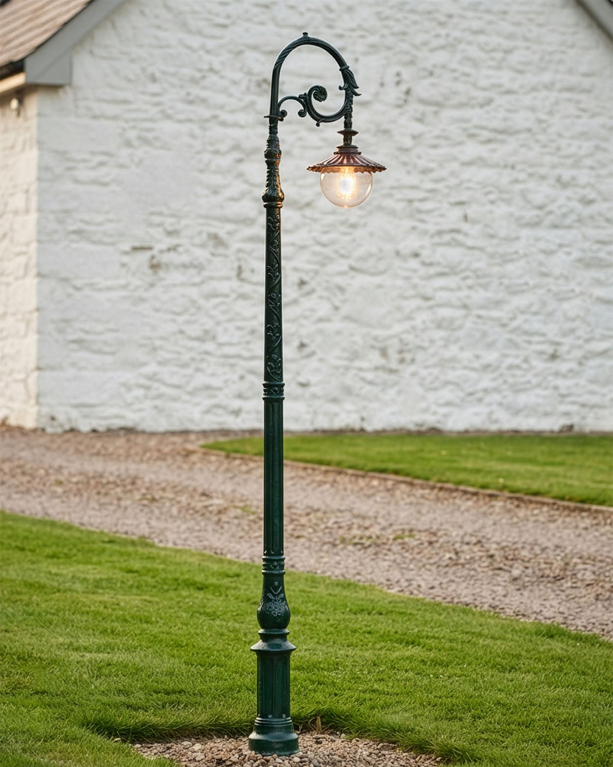 3.5m Antique Green Gothic Deluxe Traditional Lamp Post Digital Illustration