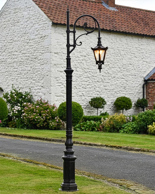 2.5m Dark Brown Deluxe Swan Neck Cast Iron Lamp Post Digital illustration