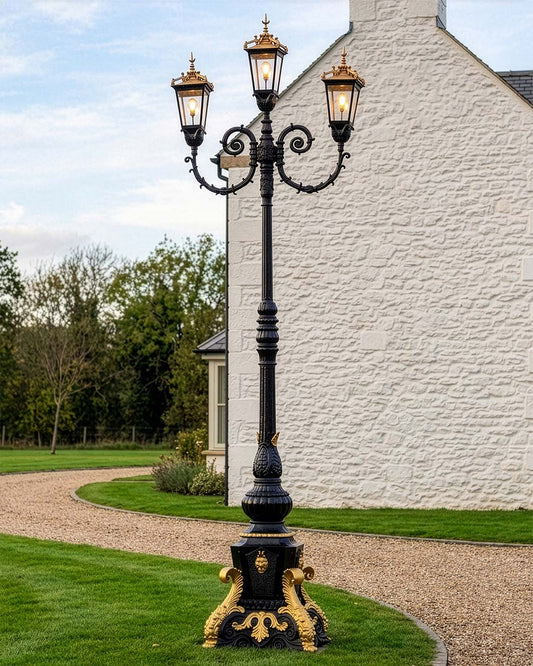 'Empress Eleanor' Lamp Post Digital Illustration