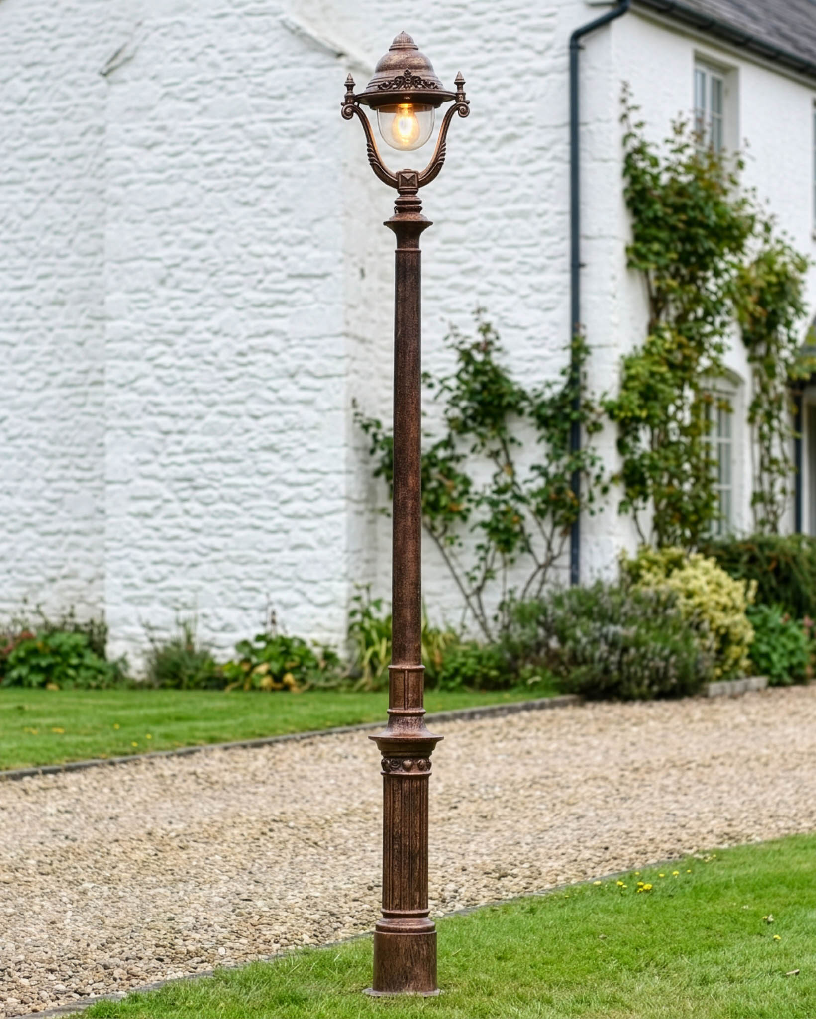 2.5m Antique Copper Traditional Cast Iron Lamp Post Digital Illustration