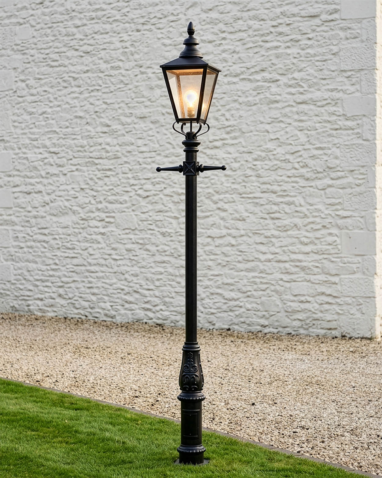 Large Cambridge Lamp Post Set 3.93m Digital Illustration