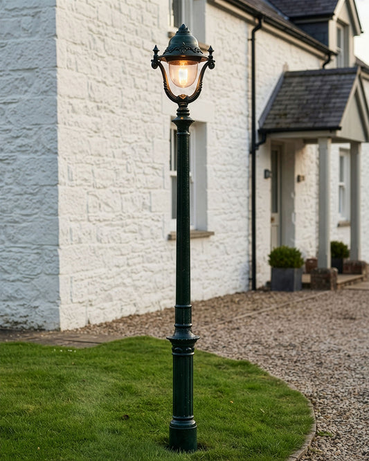 2.5m Verdigris Green Traditional Cast Iron Lamp Post Digital Illustration