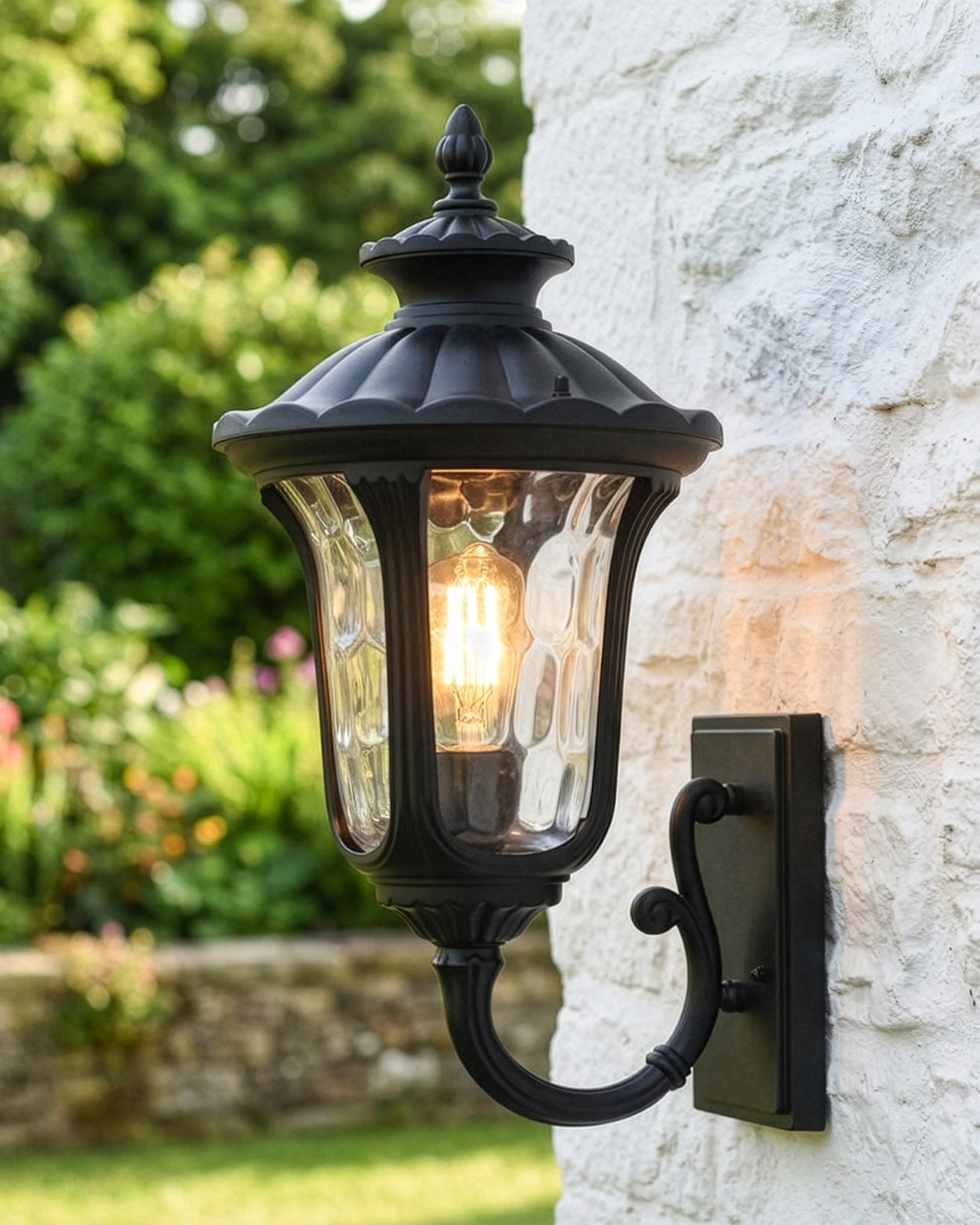 'EATON' TRADITIONAL ORNATE VICTORIAN ALUMINIUM BOTTOM FIX WALL LANTERN - 54CM Digital Illustration