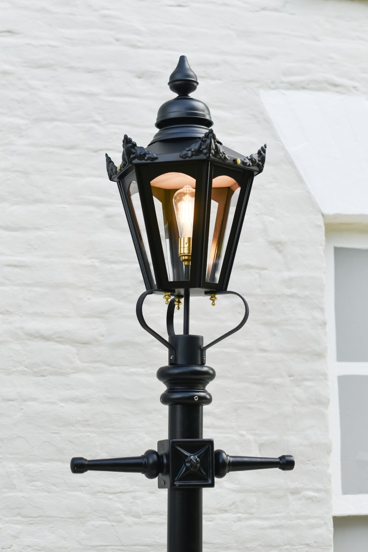 The apex and ladder bars of the 2.7m hexagonal lamp post