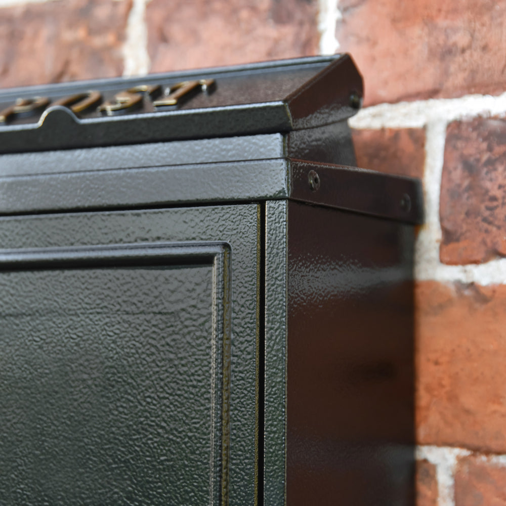 Magnified view of the galvanised edge