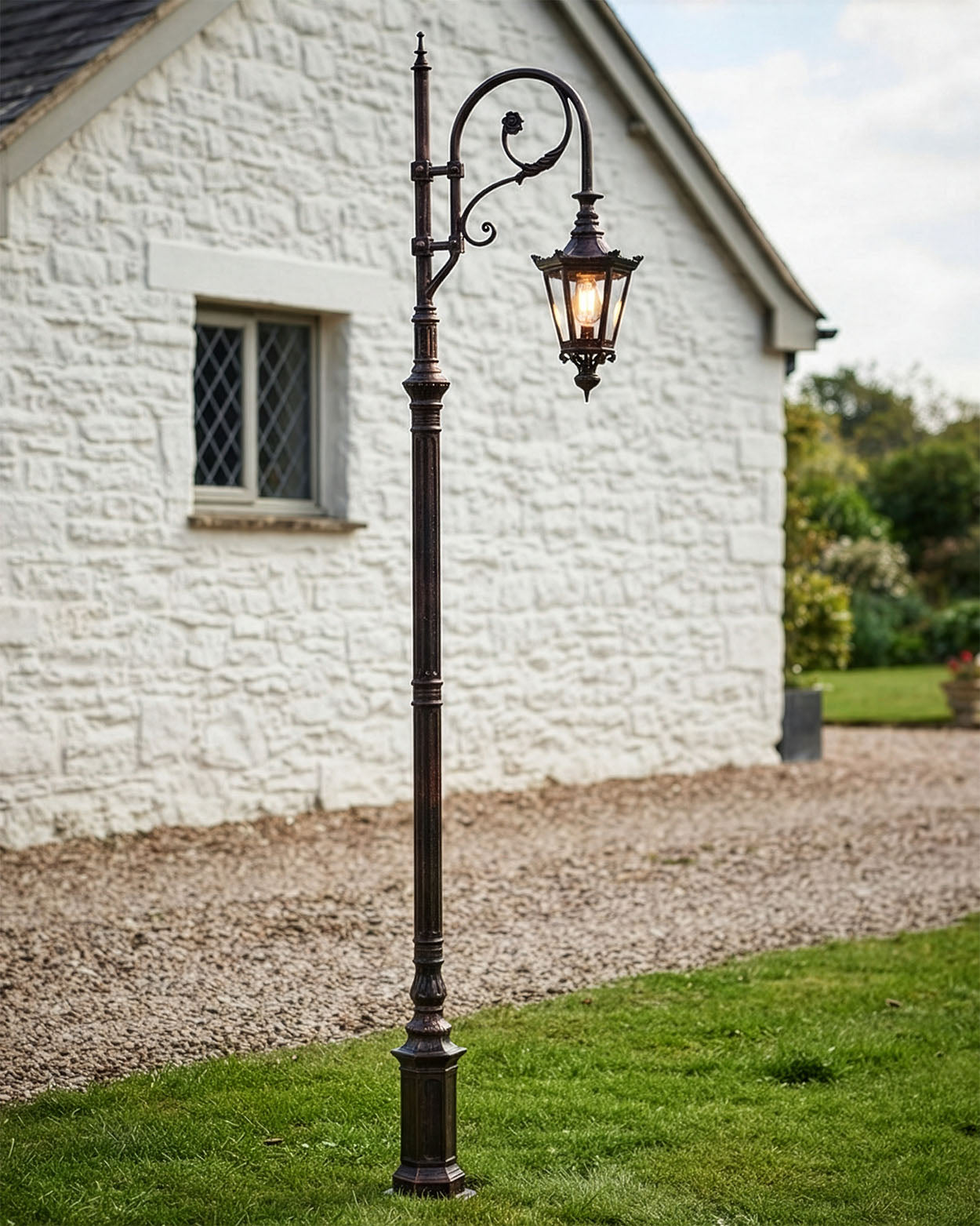 3.5m Antique Copper Traditional Swan Neck Lamp Post Digital Illustration