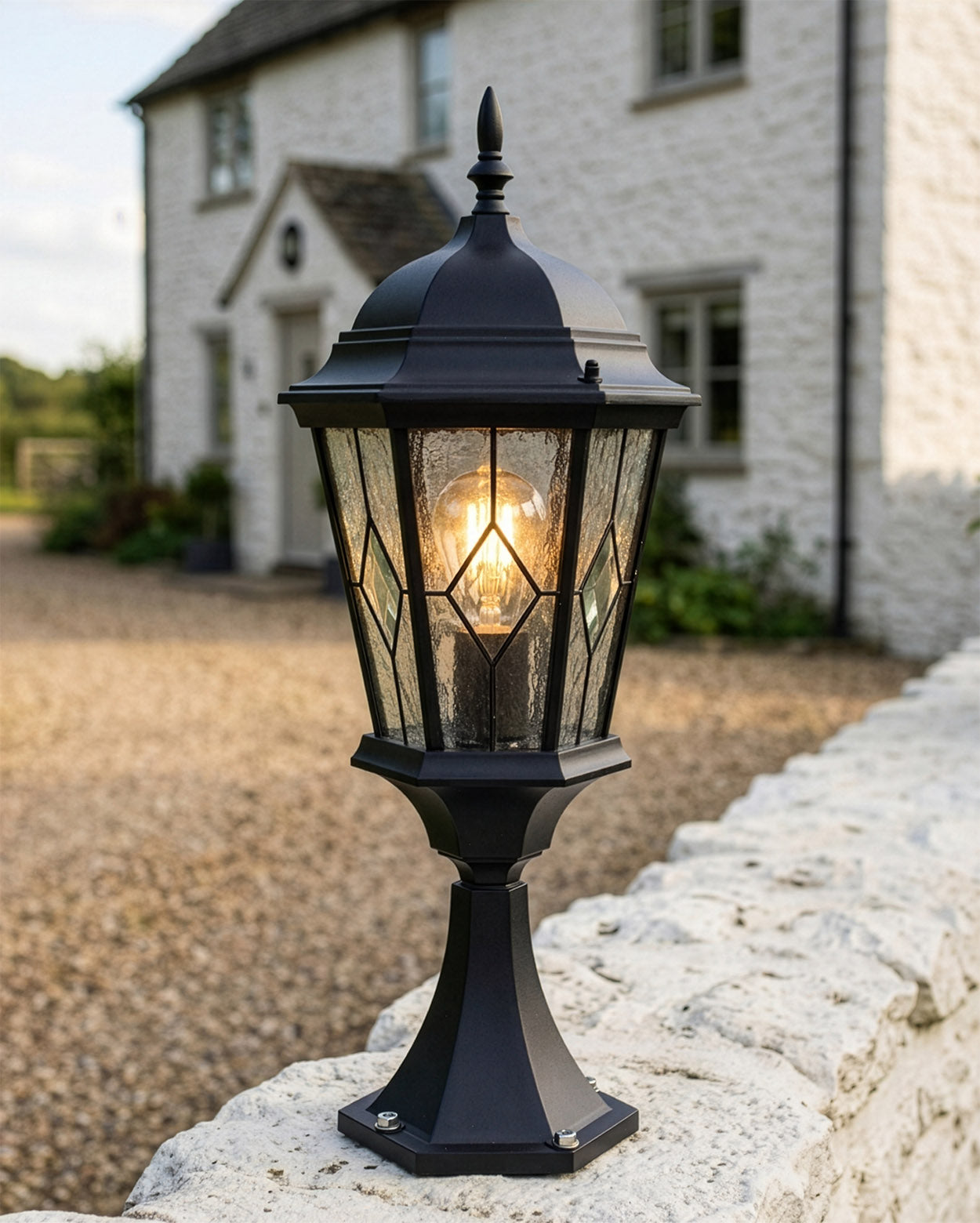 'Ditton' Victorian Black Pillar Light Digital Illustration