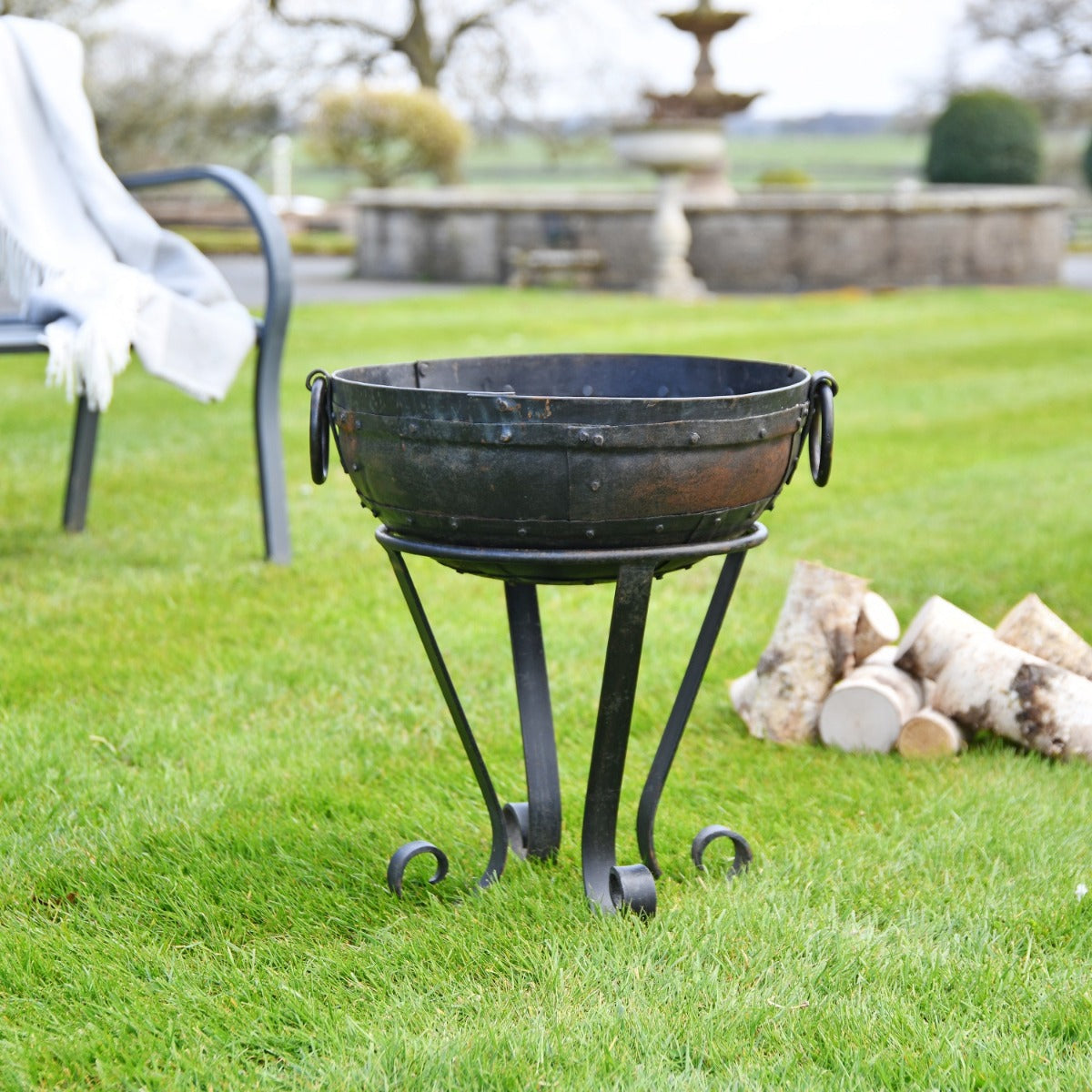 40cm Kadai Fire Bowl in Garden Setting 
