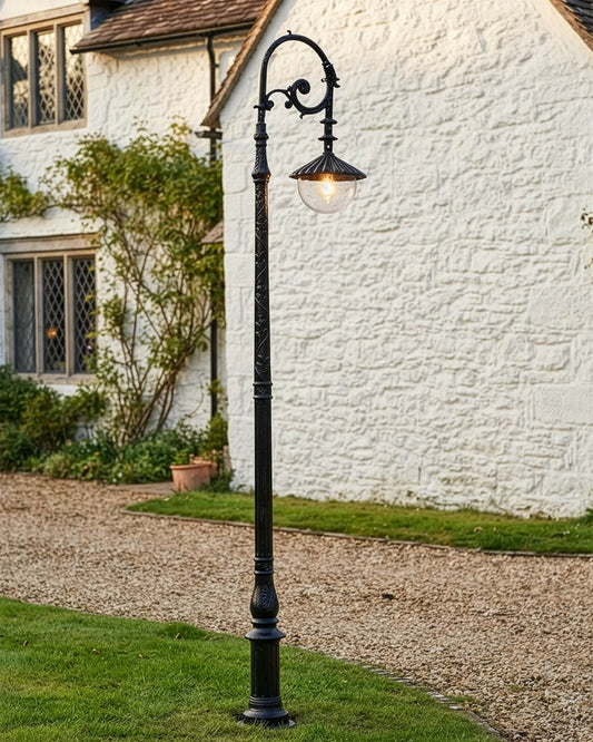 3.5m Antique Black Deluxe Traditional Lamp Post Digital Illustration