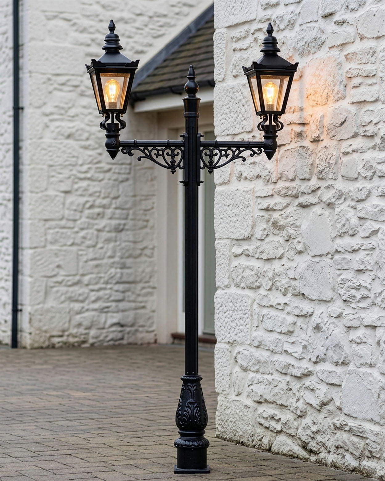 The 'Double Duke' Lamp Post Digital Illustration