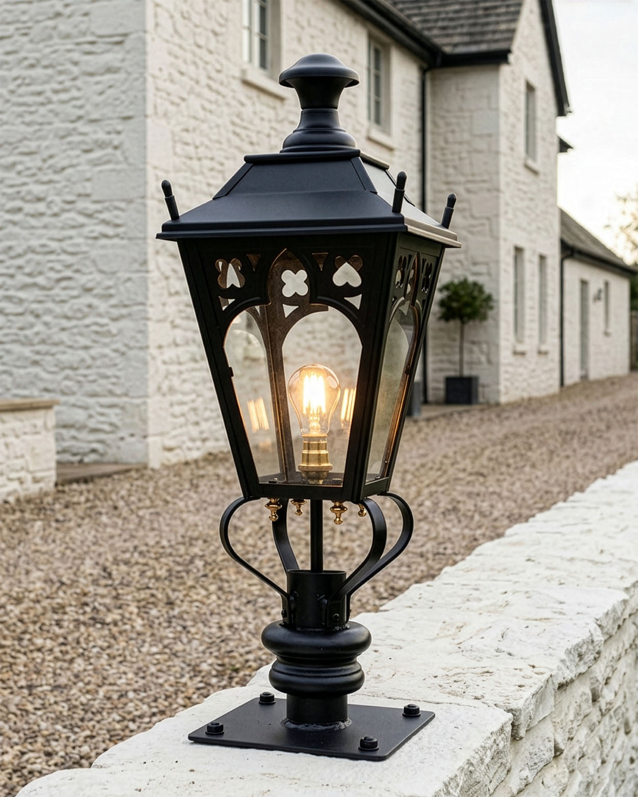 Black 'Canterbury' Entrance Pillar Light - 90cm Digital Illustration