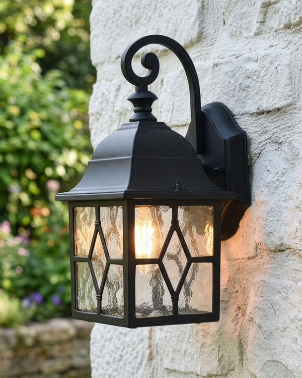 'Rosemount' Traditional Outdoor Wall Light