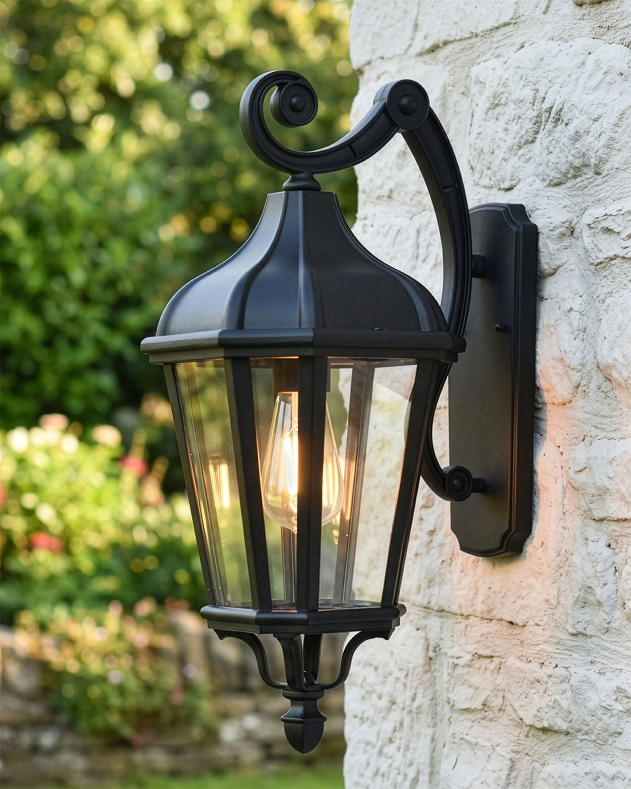 'Stowe' Traditional Wall Light - Medium Digital Illustration