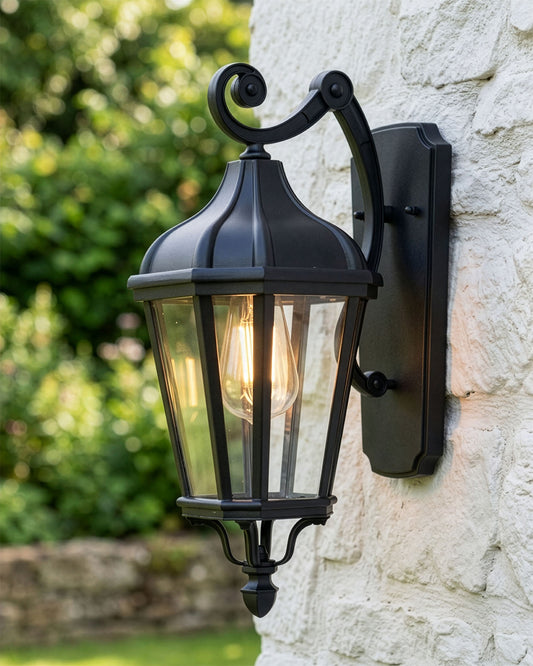 'STOWE' TRADITIONAL WALL LIGHT - SMALL Digital Illustration