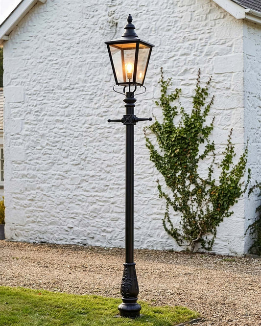 Large Black "Eastrington" Deluxe Lamp Post Set 3.4m Digital illustration