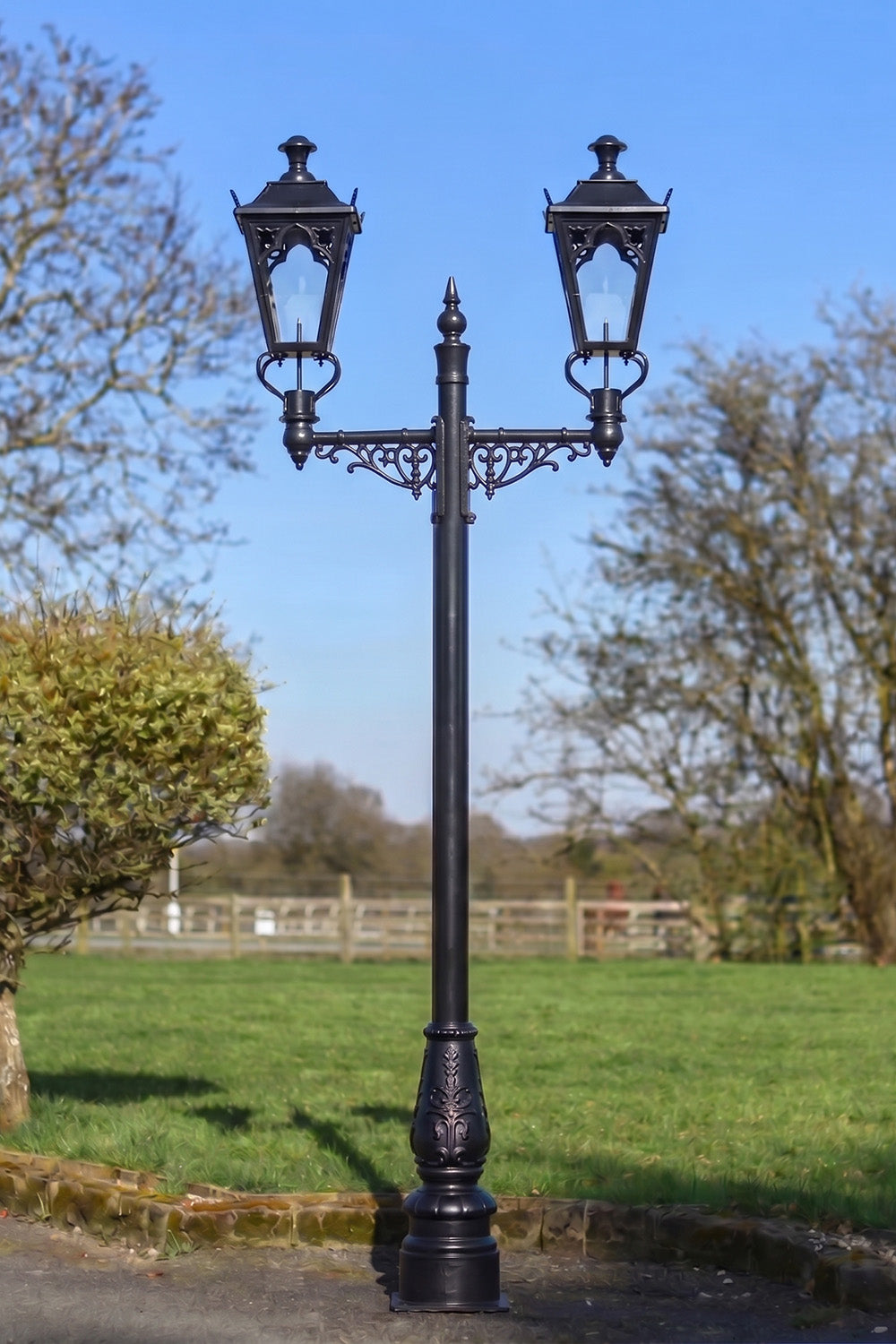 Black Double Head Gothic Garden Lamp Post