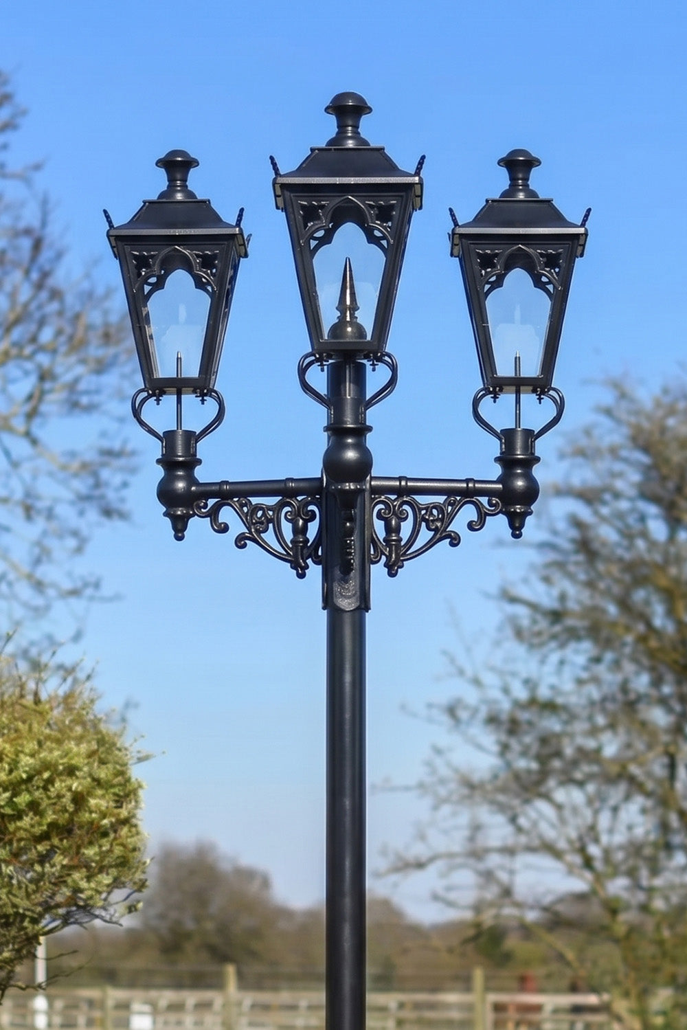 'Windsor' Triple Head Gothic Garden Lamp Post Up Close