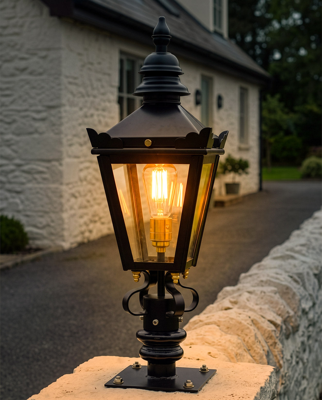 Black 'Kensington' Lantern & Pillar Post Set 64cm Digital Illustration At Night 
