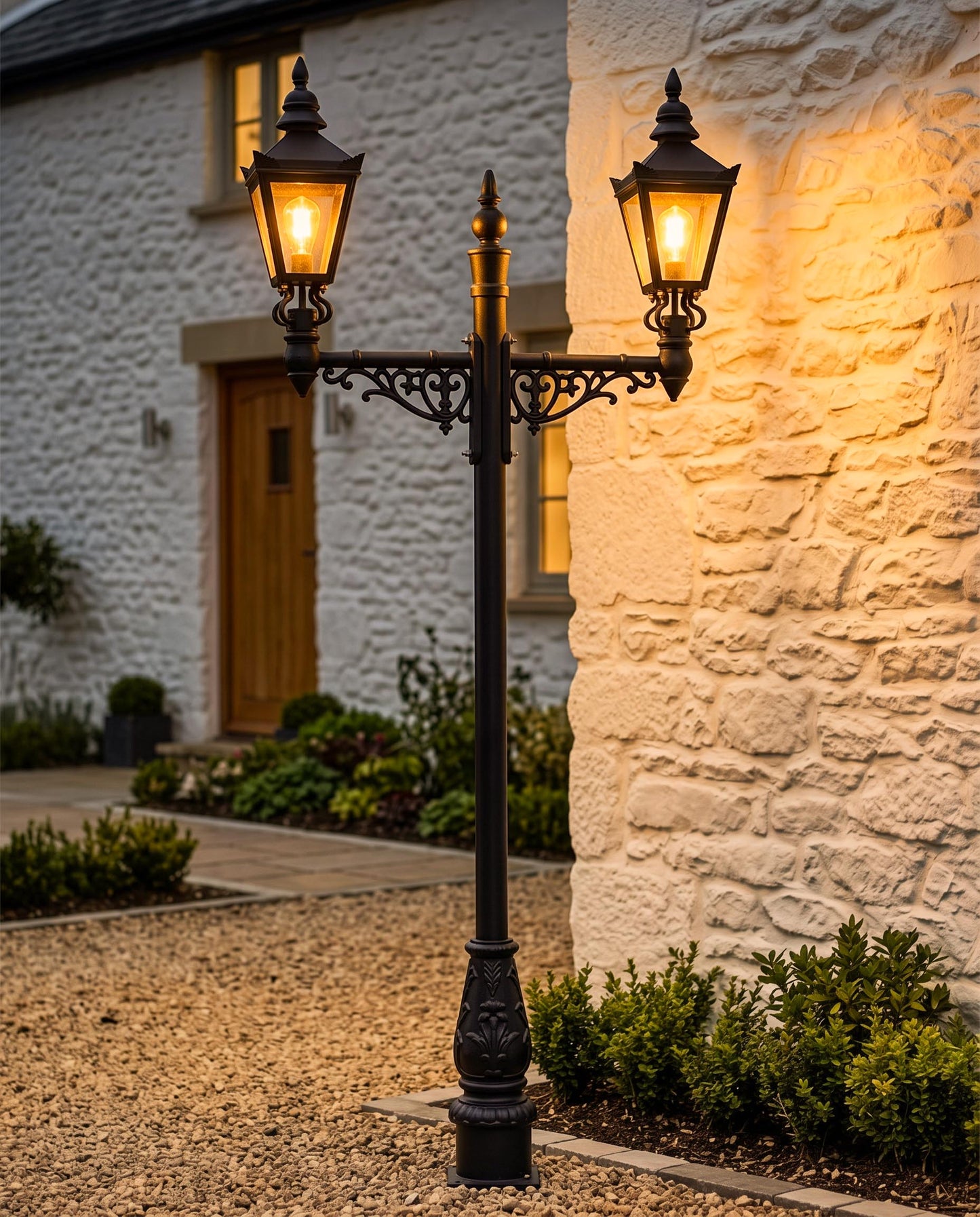 Dual Headed Highbury Lamp Post Set