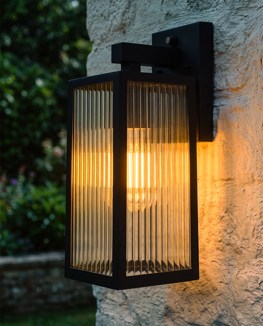 'Boîte' Ribbed Glass Black Wall Light Digital Illustration At night