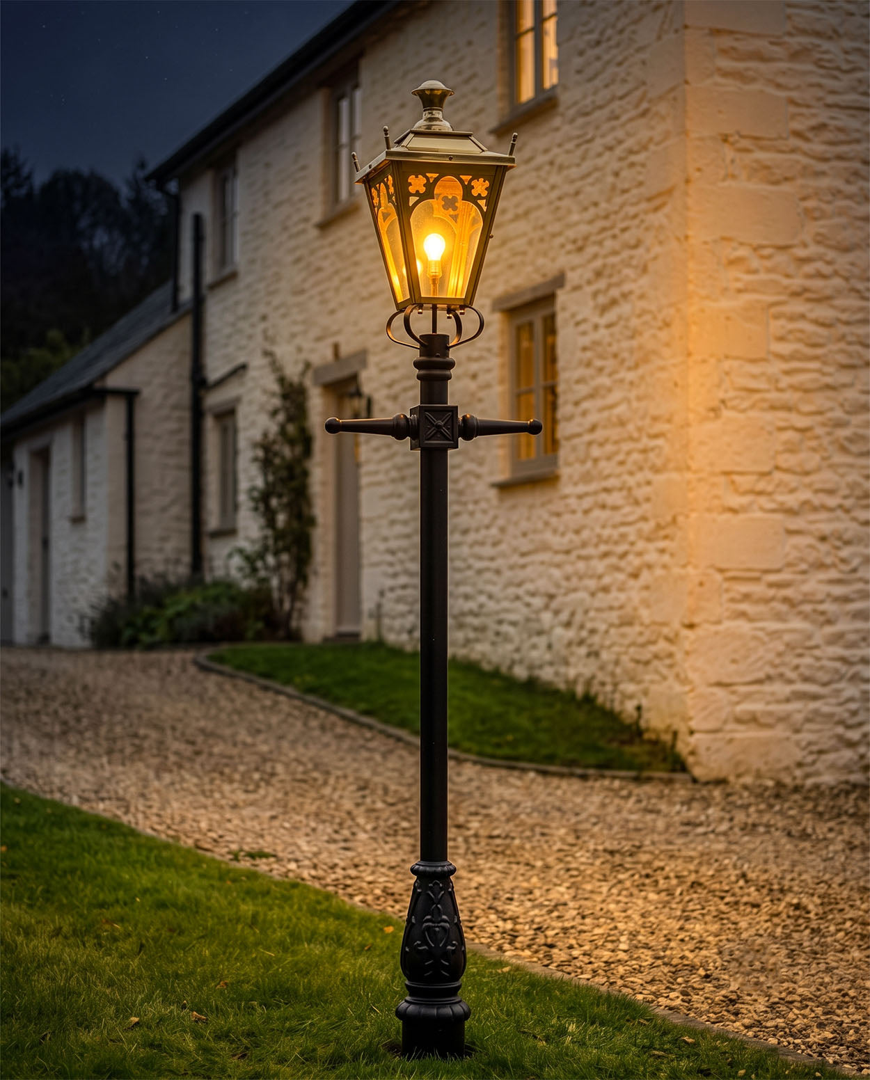 2.3m Deluxe Polished Brass "Knightsbridge" Lamp Post Set Digital Illustration At Night