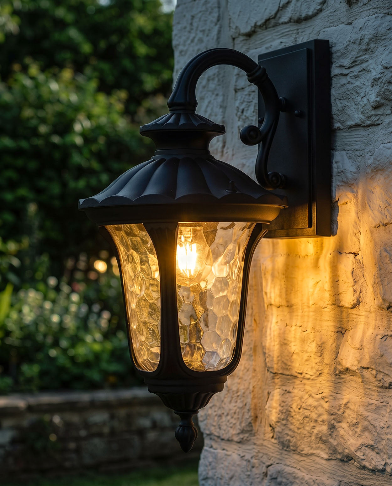 'HUDSON' ORNATE VICTORIAN ALUMINIUM TOP FIX WALL LANTERN - 48CM Digital Illustration At Night