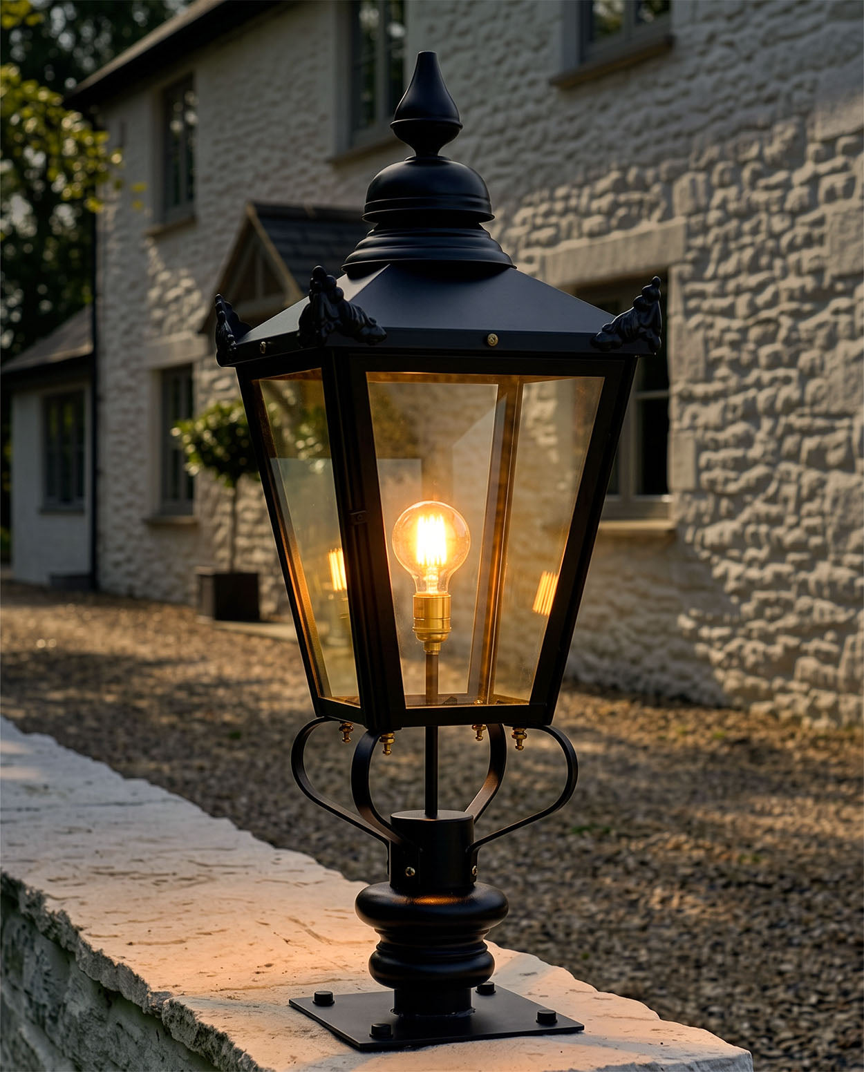 The Victorian 'Neston' Lantern & Pillar Post - 102cm Digital Illustration