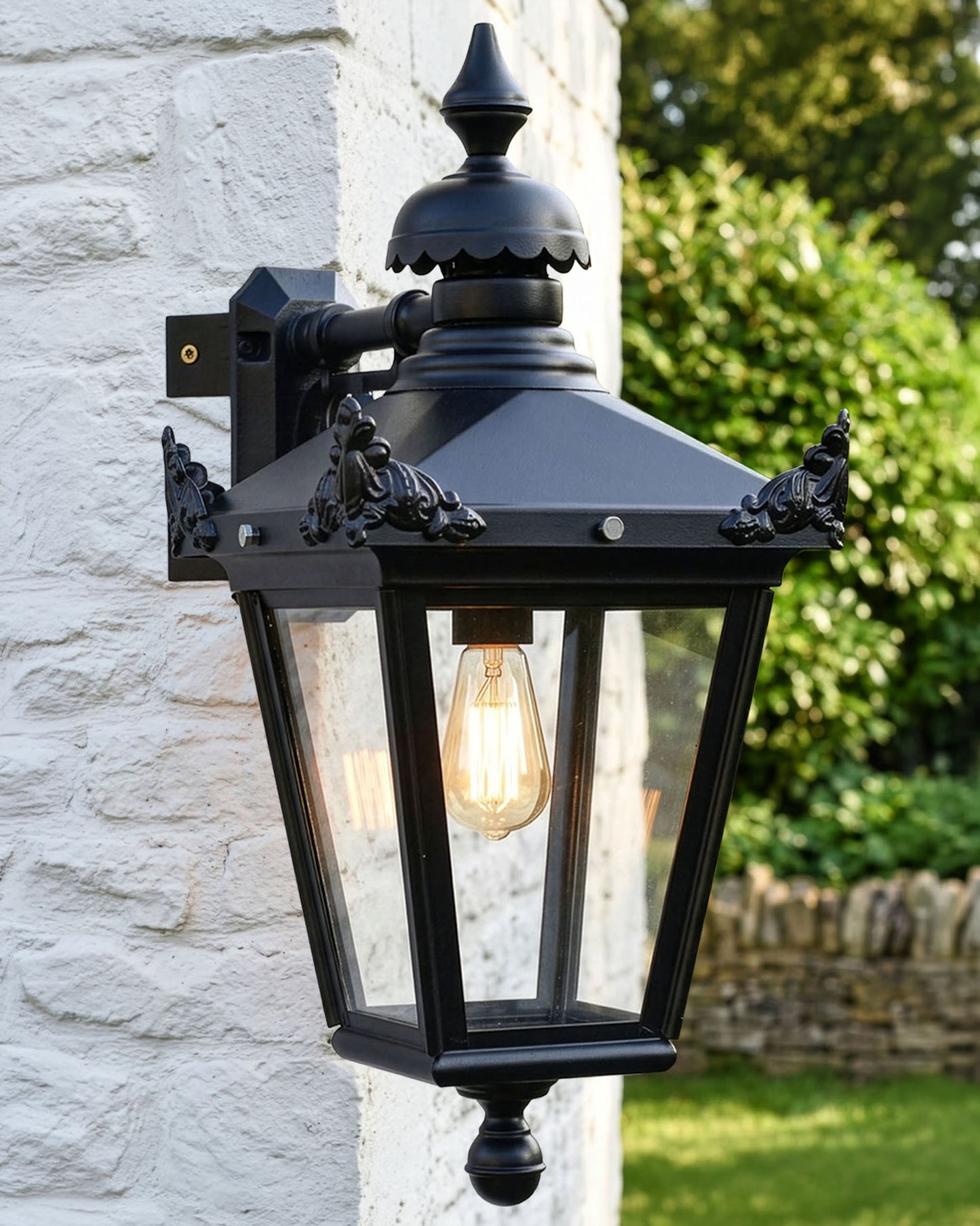 LARGE BLACK TOP FIX WALL LANTERN WITH CORNER MOUNT BRACKET Digital Illustration
