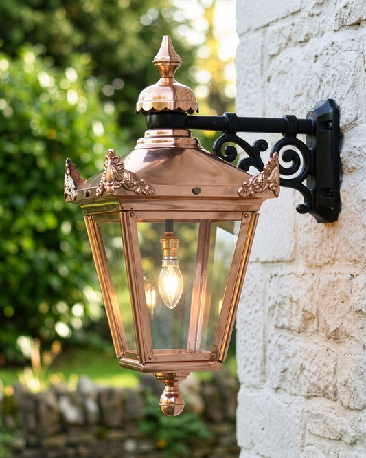 SMALL COPPER TOP FIX WALL LANTERN Digital Illustration