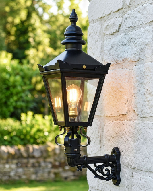 KENSINGTON WALL LIGHT Digital Illustration