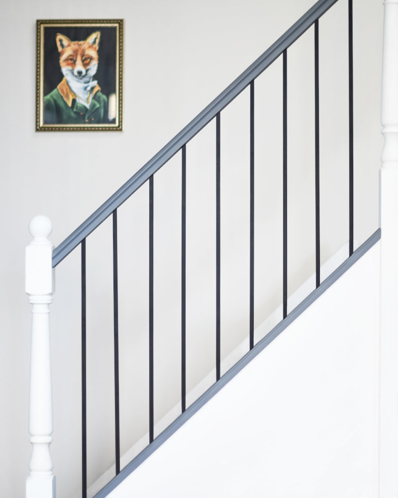 'Antebellum' Matte Black Straight Metal Stair Spindle