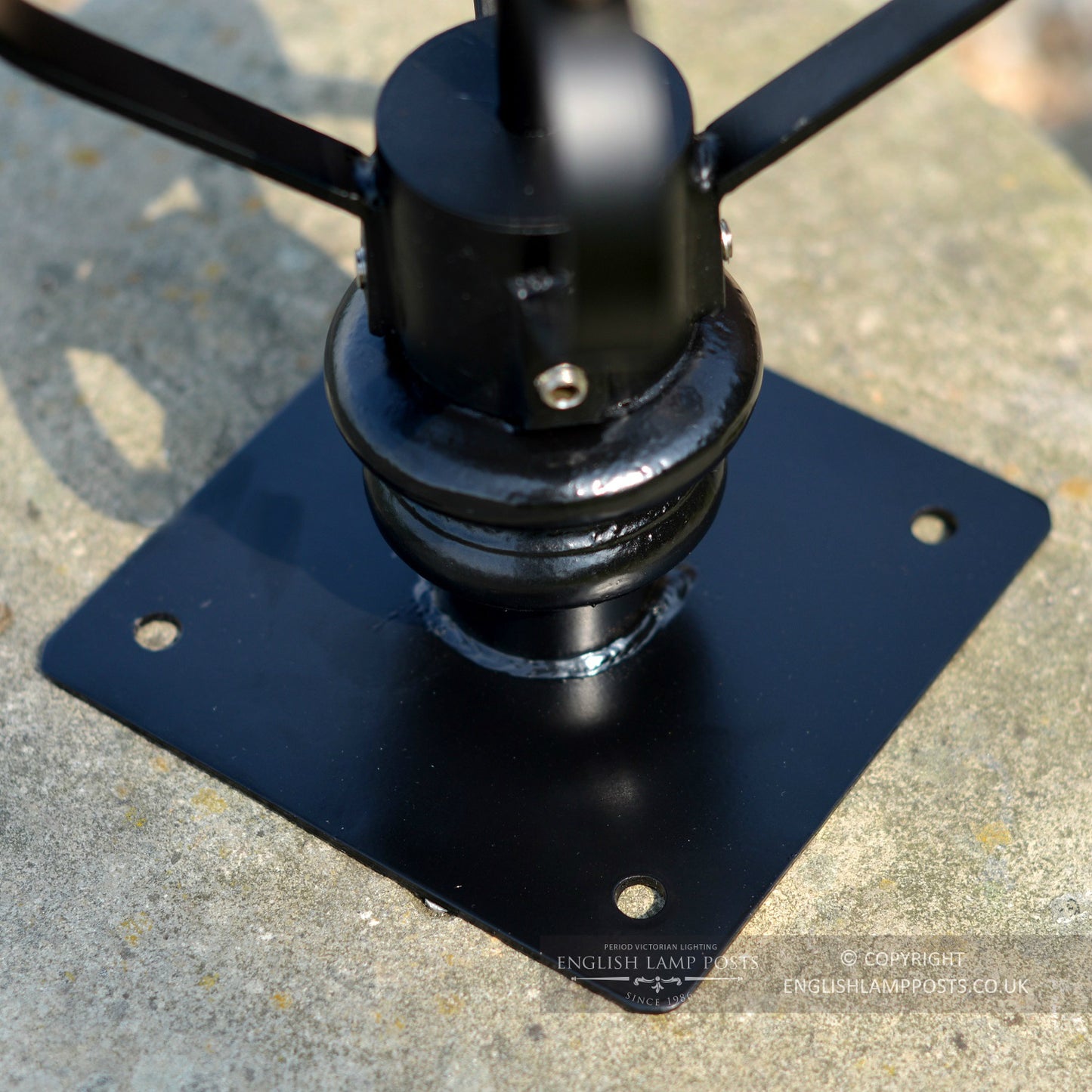 Antique Brass 'Canterbury' Pillar Light - 71cm