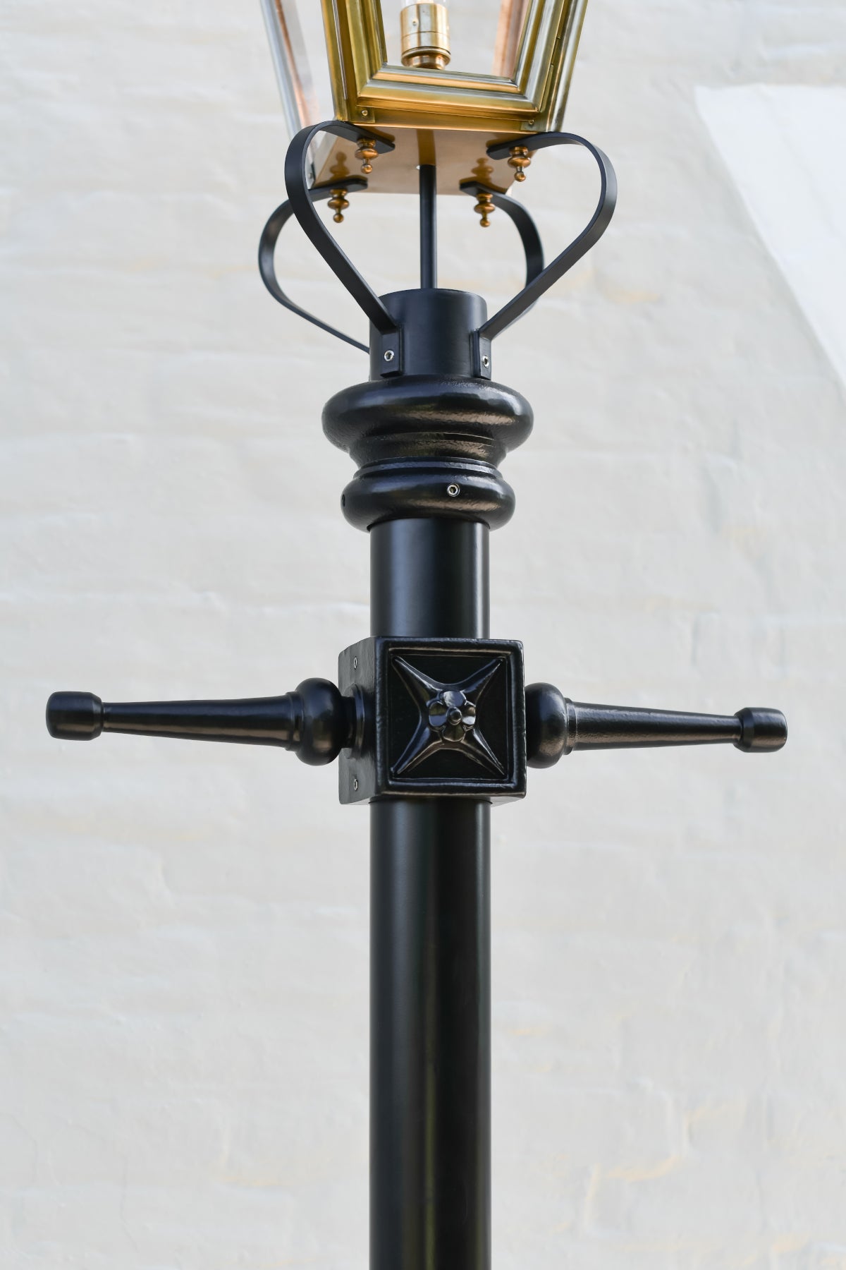 Magnified view of the ladder bars 