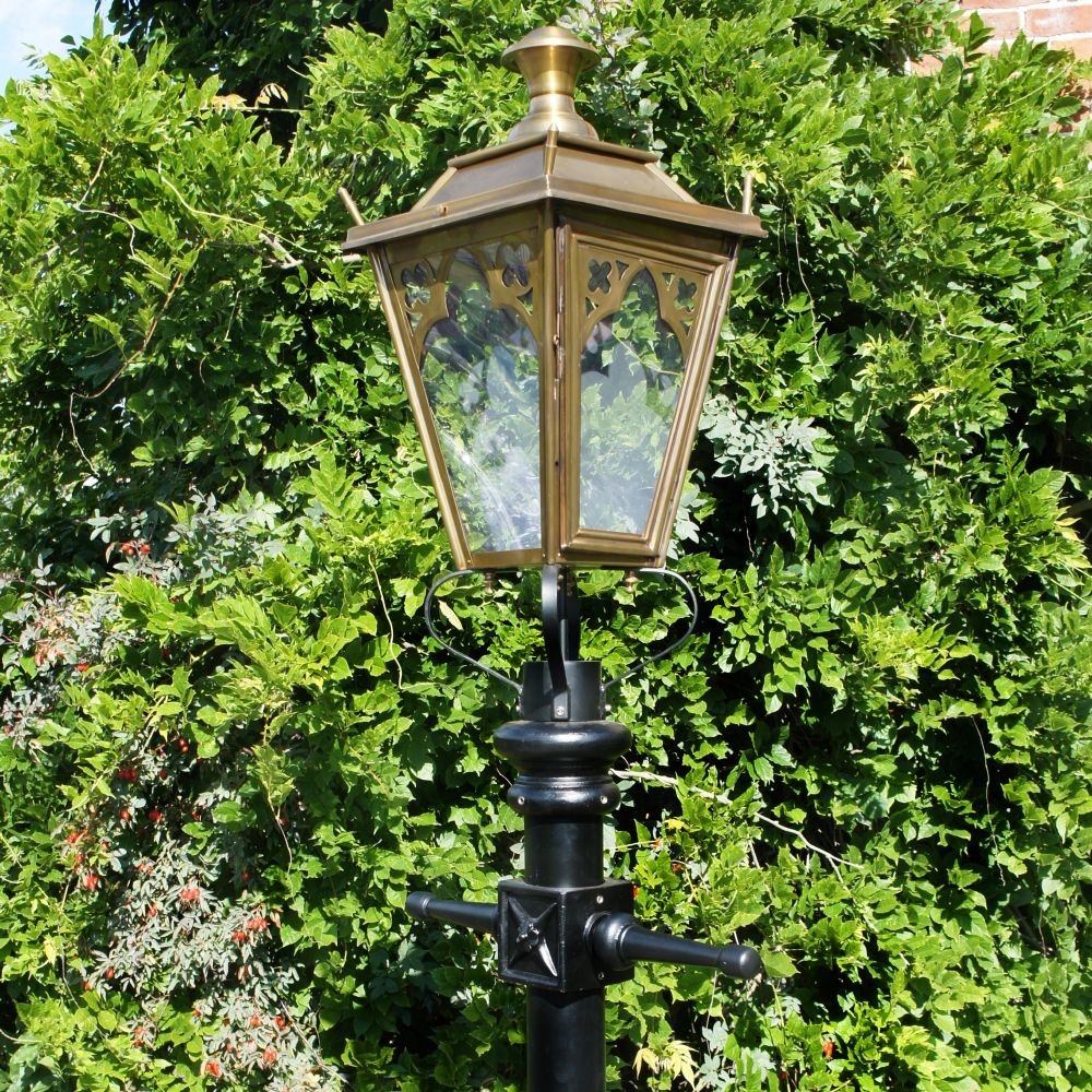 Close up of the lantern head