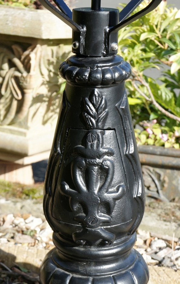 Antique brass mini lamp post base