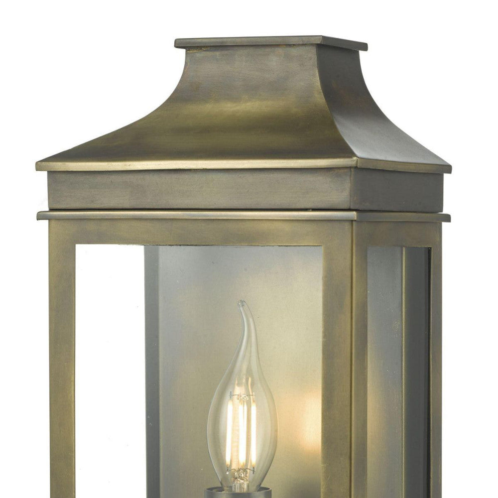 Close up of the lantern apex