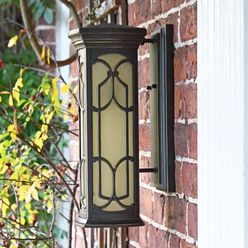 Side profile of the wall light