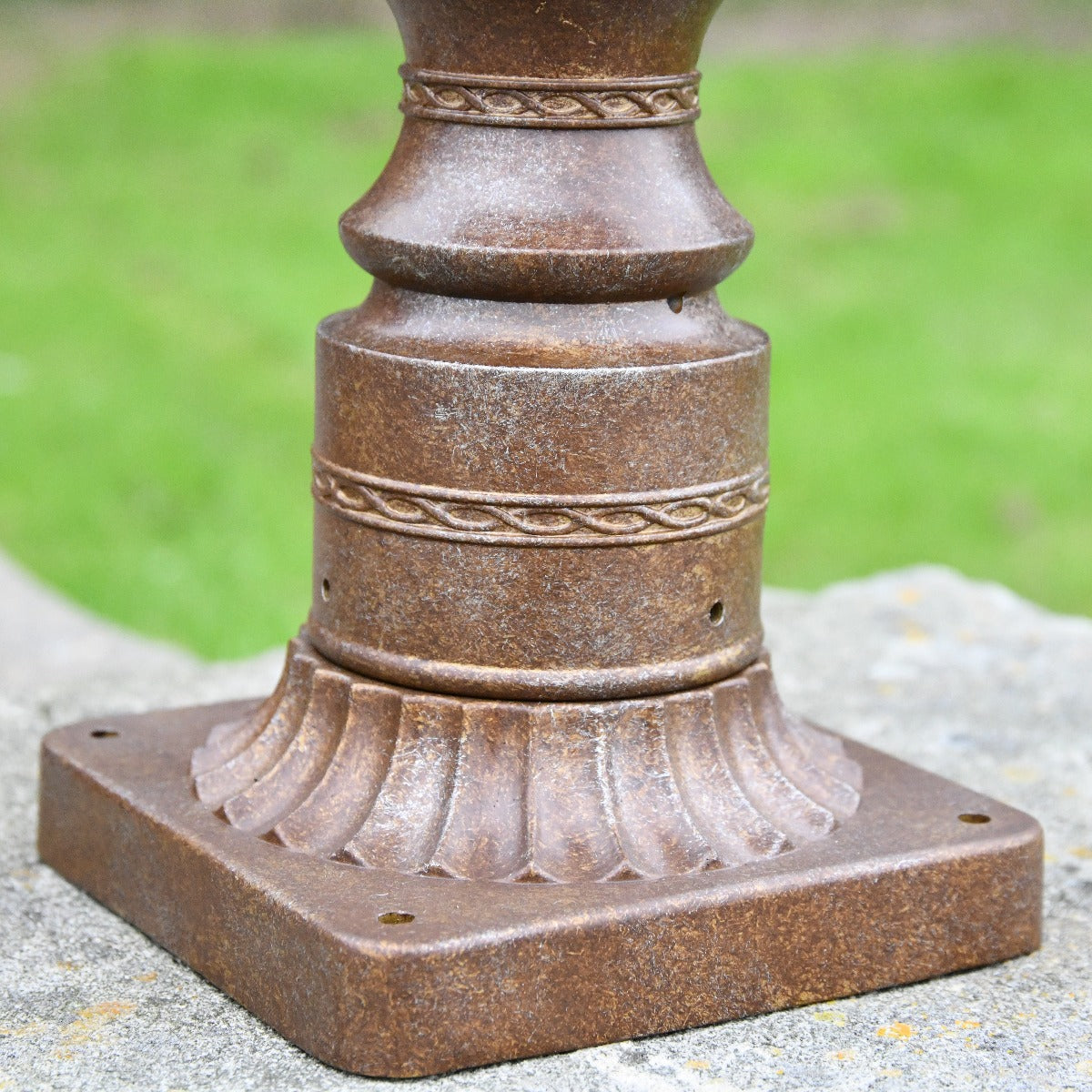 Antique Bronze Pillar Post Light With Base