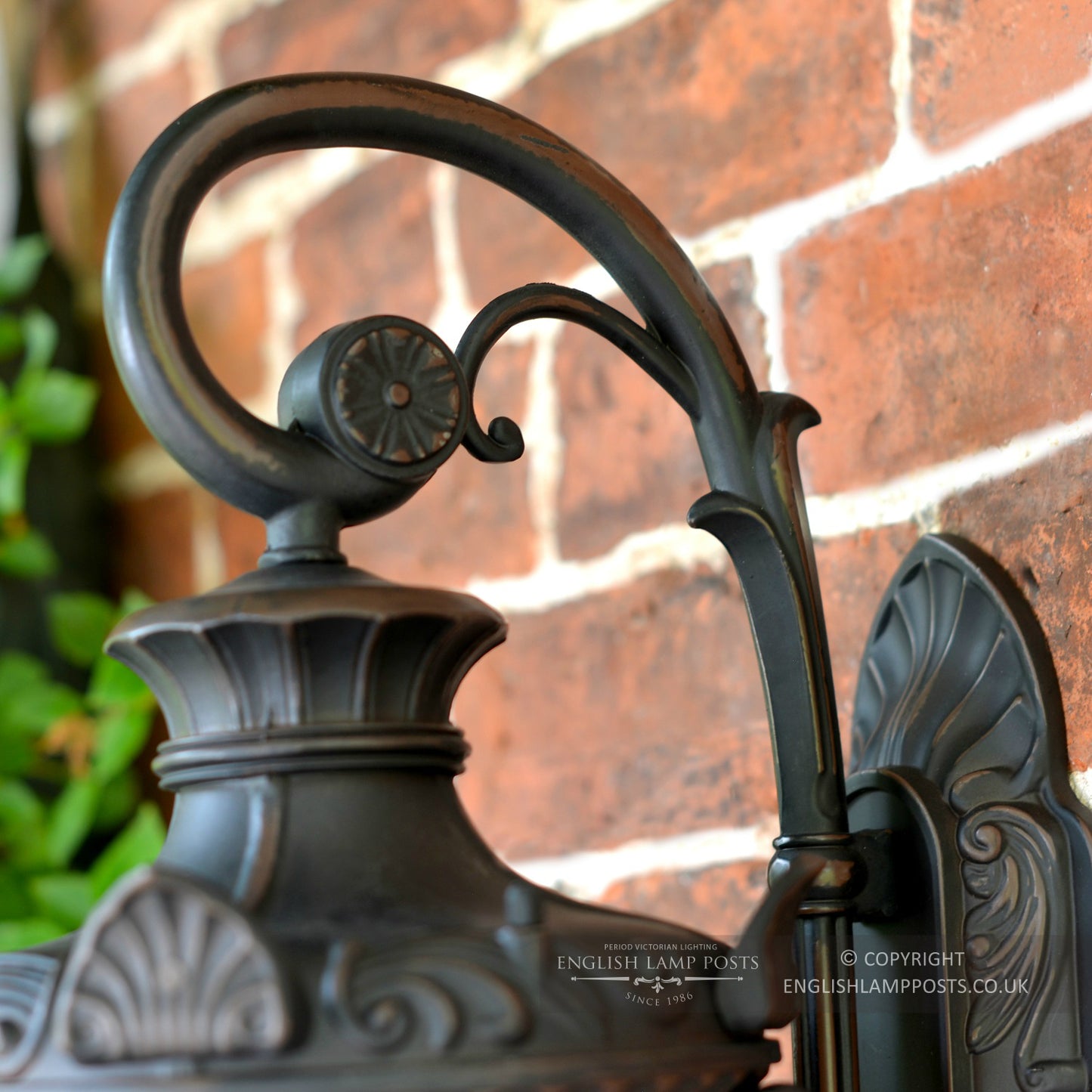 Antique Bronze Baroque Style Top Fix Wall Lantern