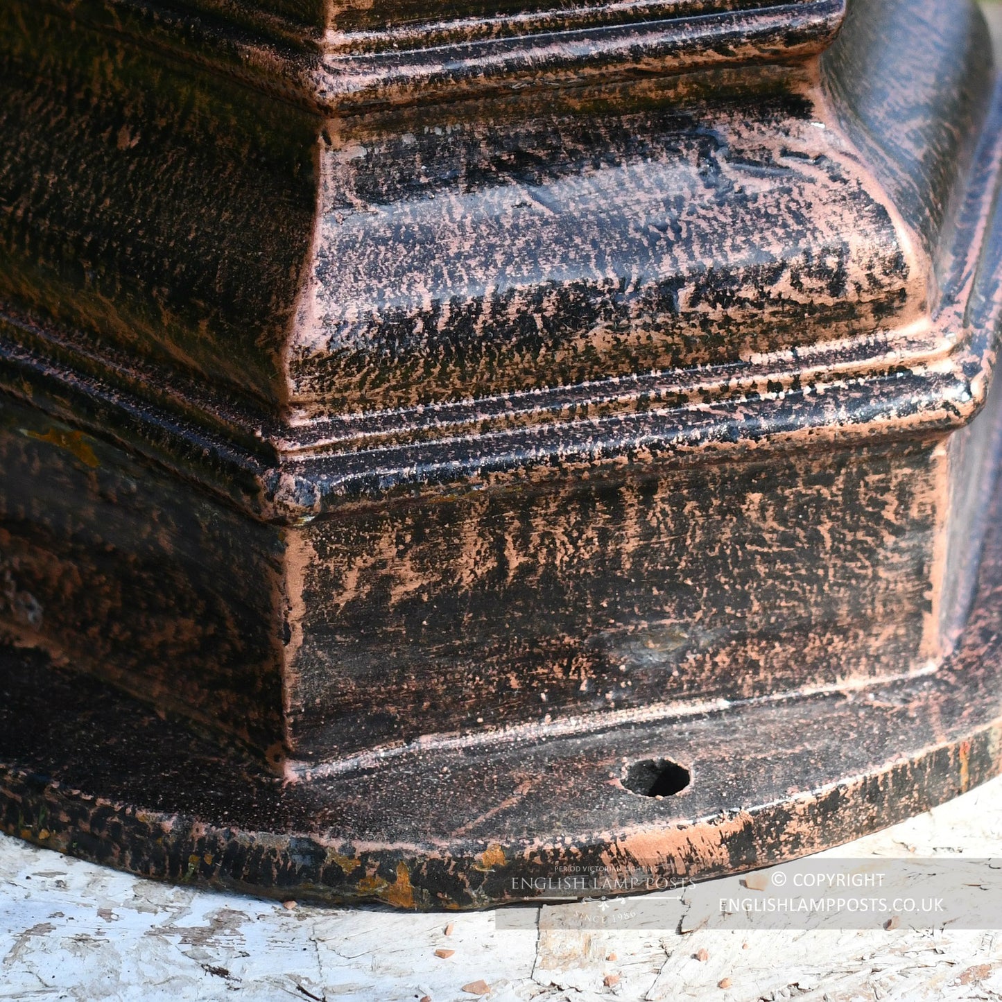 Antique Copper Cast Iron Lamp Post Base With Fixing Ponits