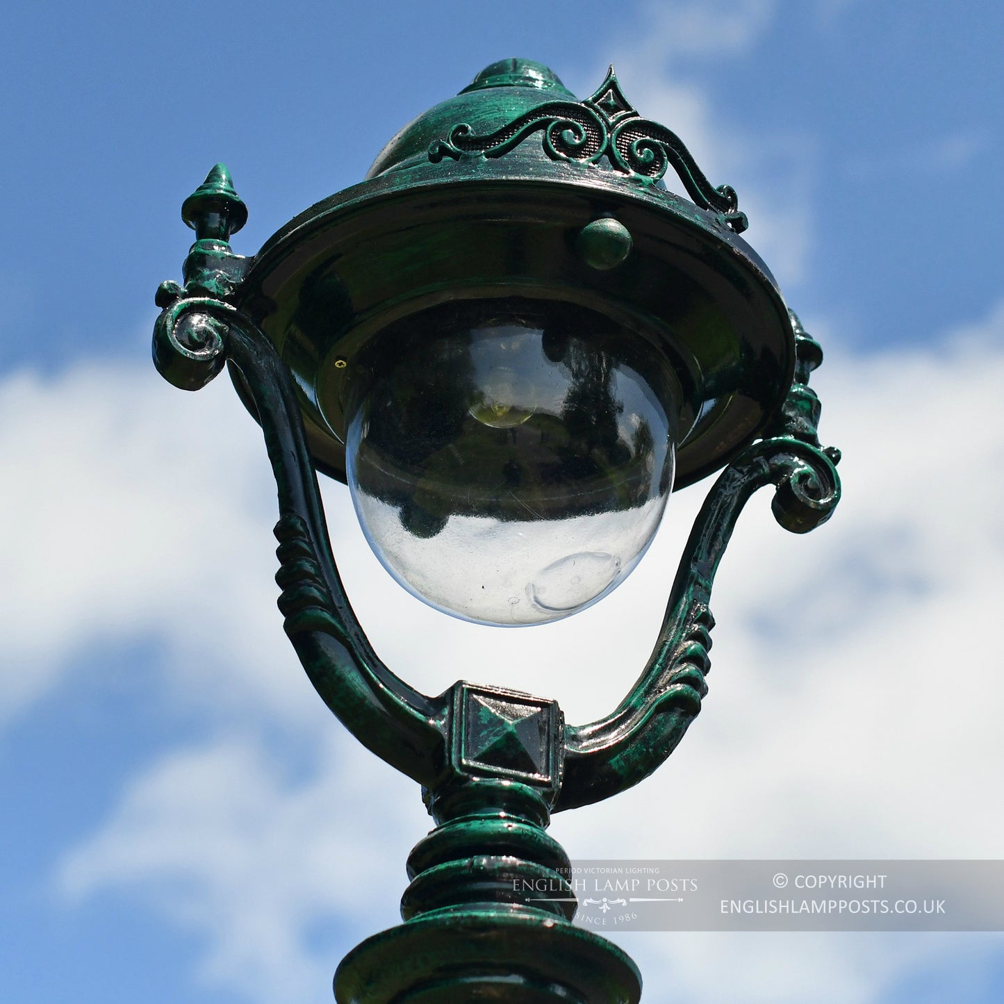 Antique Green Lamp Post Luminaire With E27 Bulb Holder