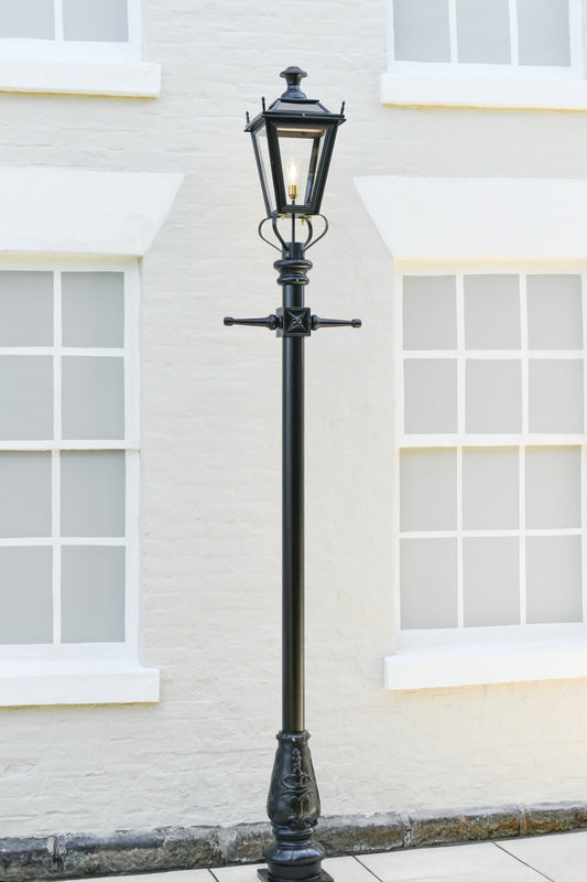The Black Traditional 'Dorchester' Lamp Post - 3.25m