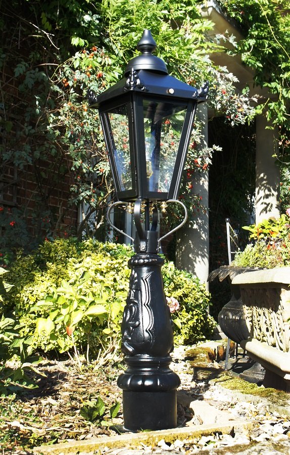 Victorian Low Level Flower Bed Light